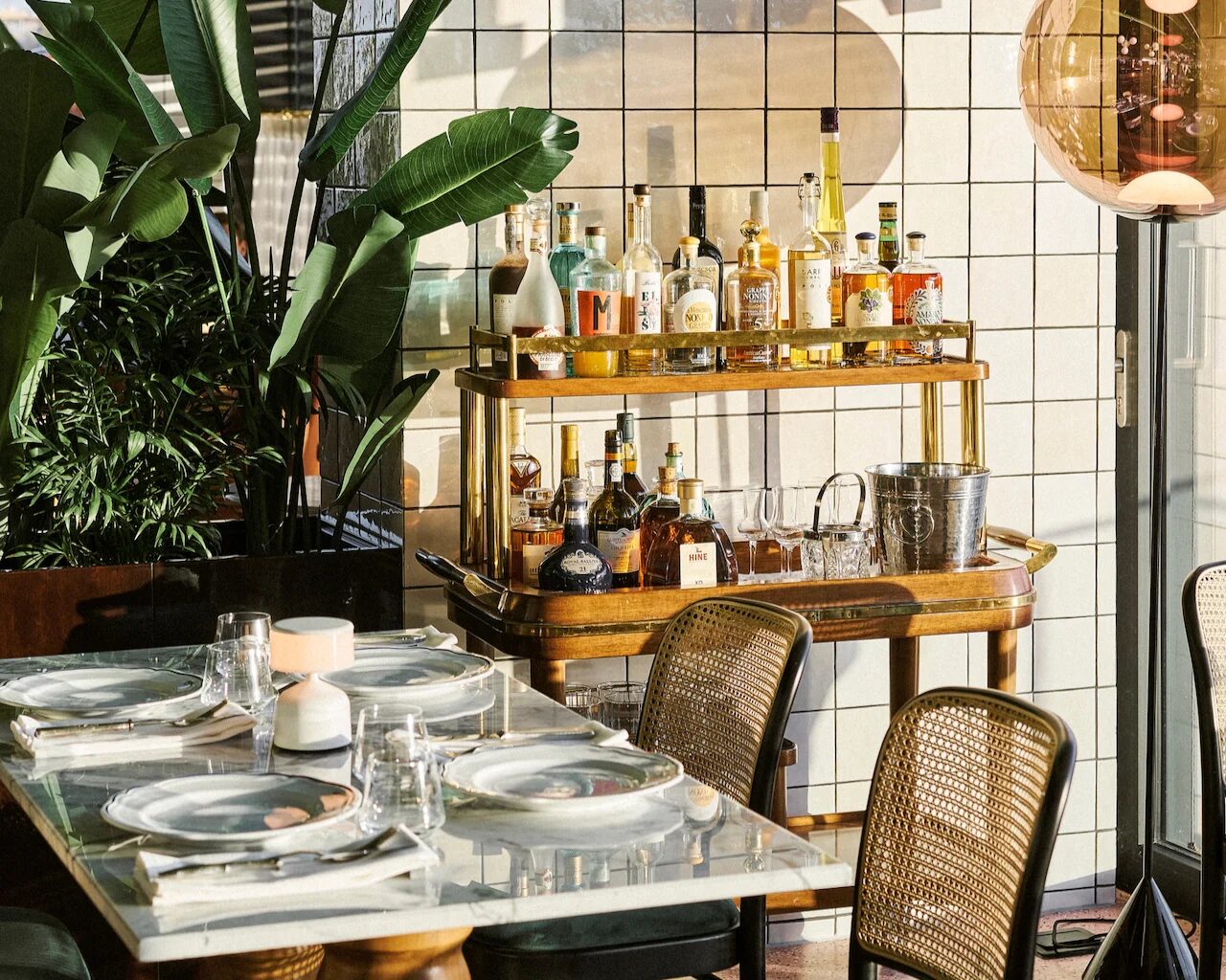 Interior do MINA Ristorante